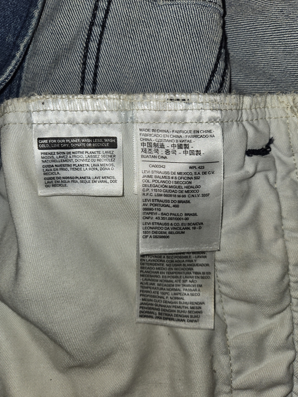 Levi's Men's Blue Denim Trucker Jacket Size M ... Big E - Picture 9 of 10